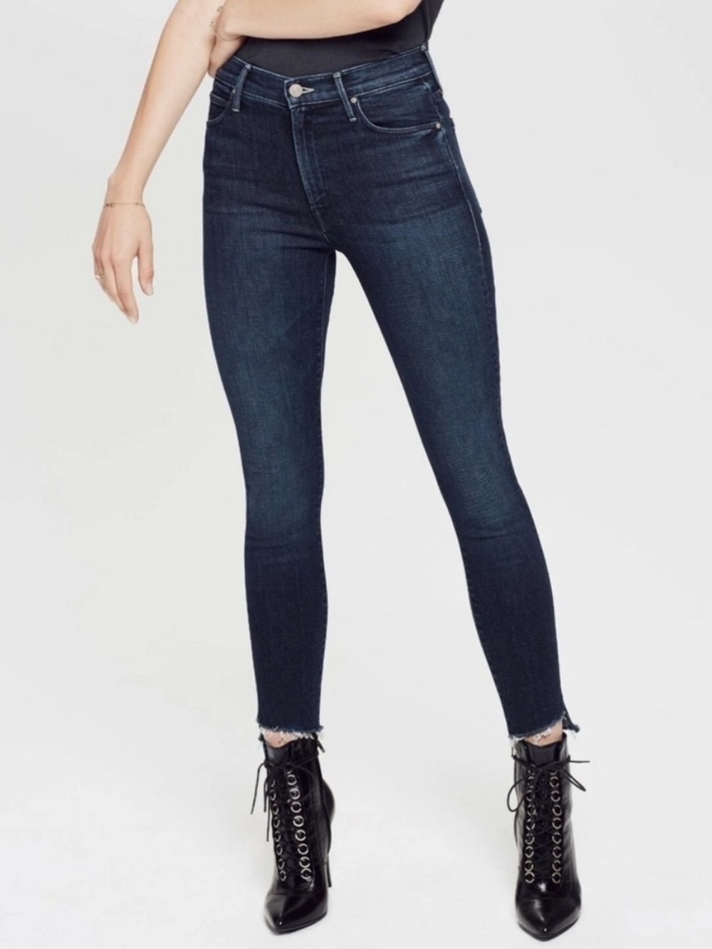 MOTHER The Stunner Ankle Step Fray Skinny Jean Disco Dolls Denim Women’s Size 25